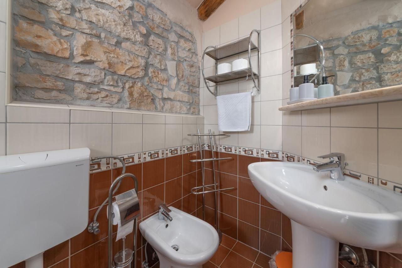 Villa Janko Sveti Lovrec Pazenaticki Ngoại thất bức ảnh